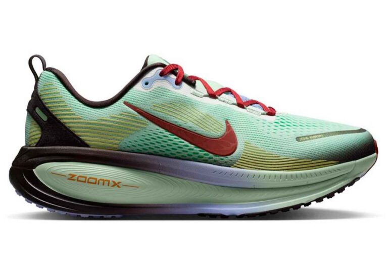 NIKE VOMERO 18