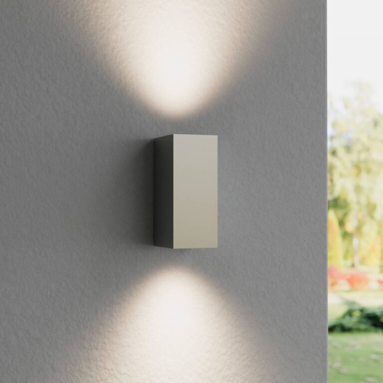 Aplique de exterior Lucande Tavi, 15 cm, plateado, IP54