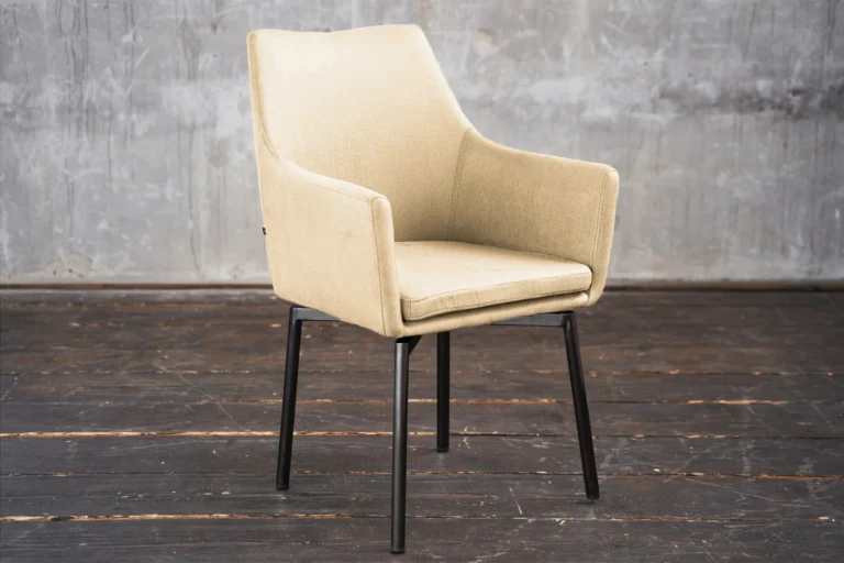 Kawola Silla Cali, silla de comedor de microfibra, pies color crema, negro mate