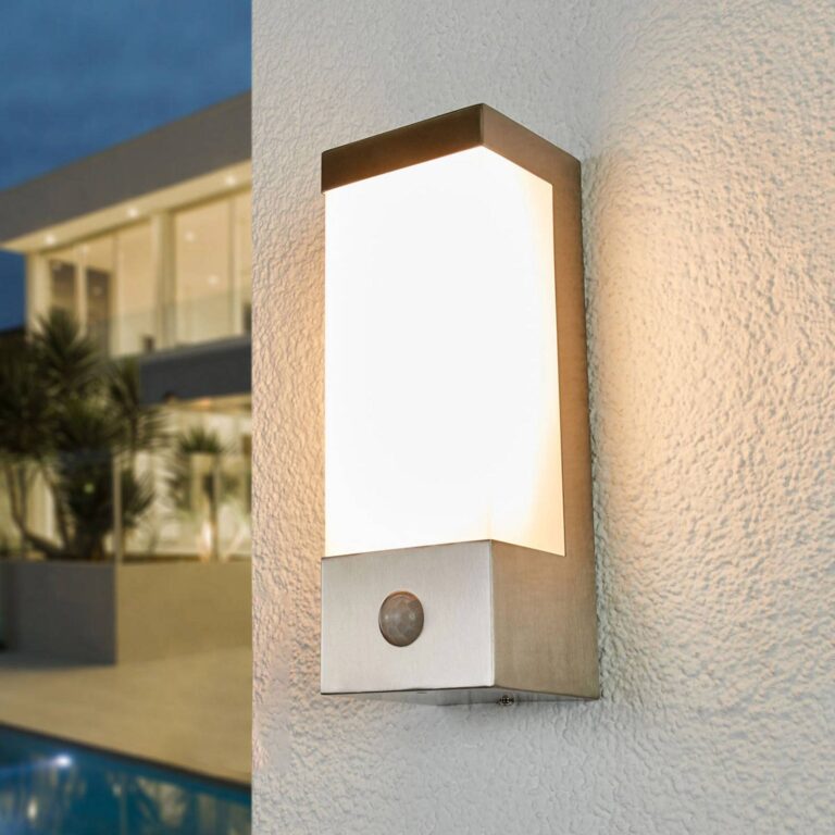 Lindby Aplique LED para exterior Severina de Lindby, 25 cm, sensor, acero