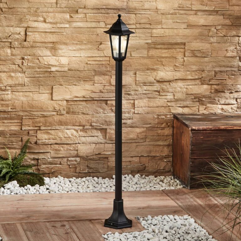 Lindby Bolardo luminoso Nane, 122 cm, farol, resistente al agua salada, E27