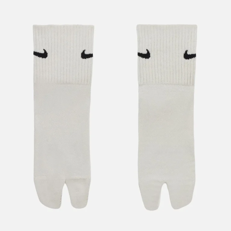 Nike Everyday Plus Lightweight Ankle Split-Toe Socks