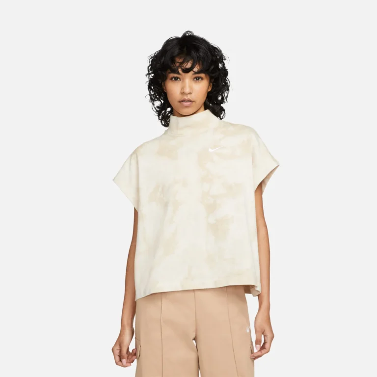 Nike Sportswear Essential Tee
