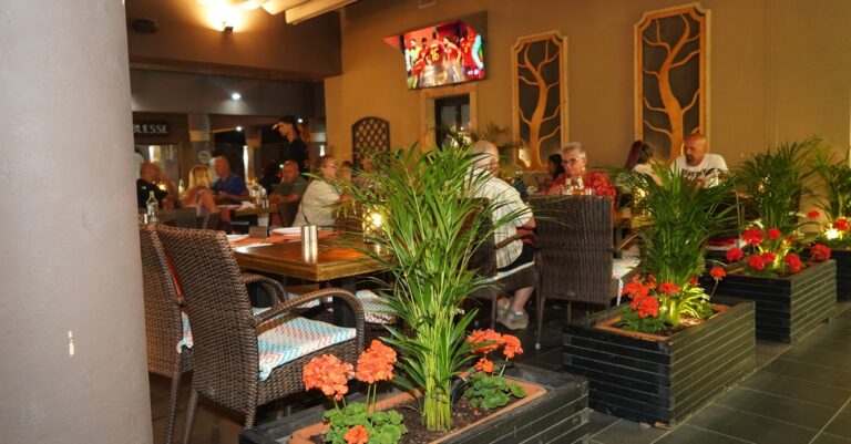 Bandera tapas y copas Brunch
