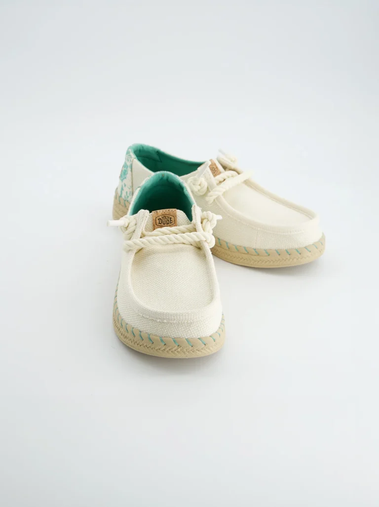 mocasines estilo nautico hey dude beige