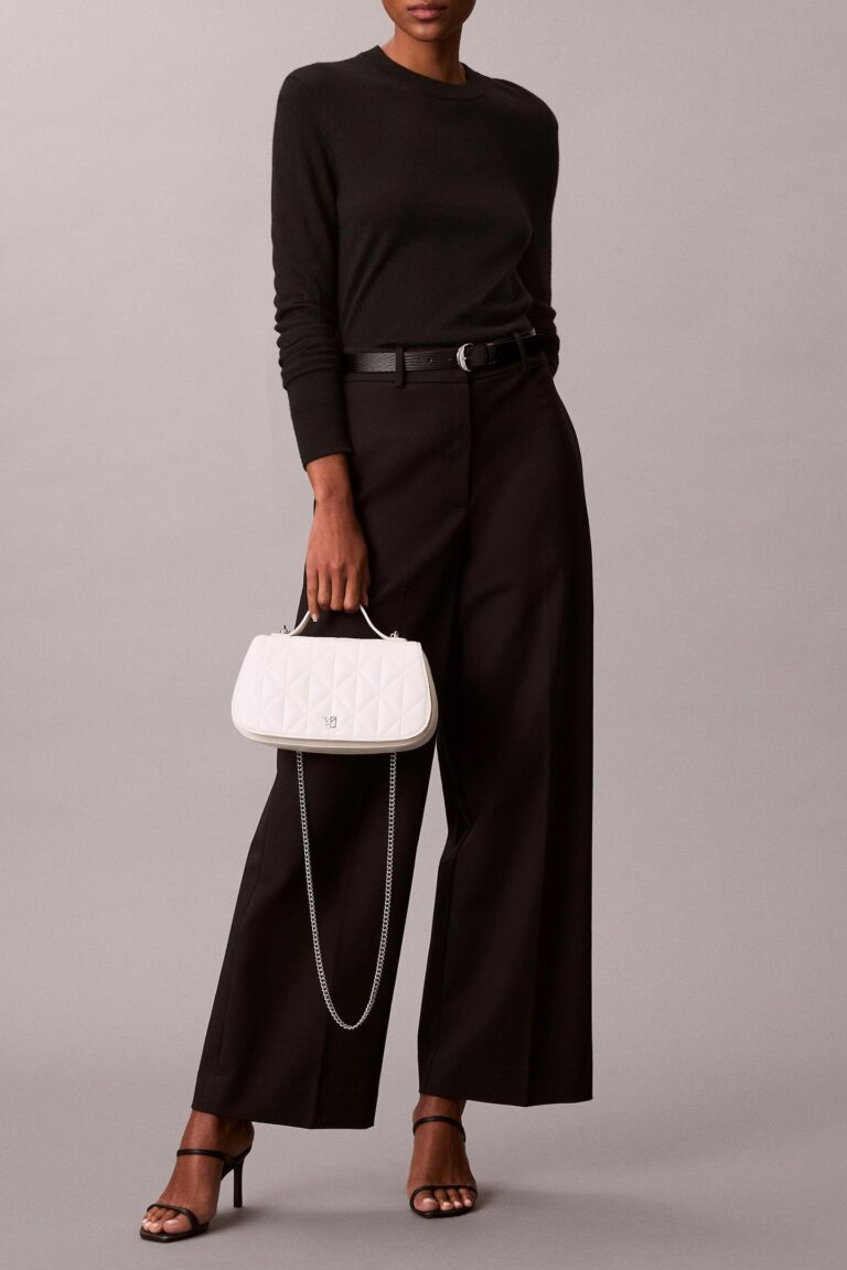 Calvin Klein Quilted Top Handle Crossover Lily White Talla: OS | Bandoleras Cruzadas Outlet | Mujer | Blanco