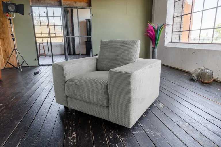 KAWOLA sillón MADELINE Pana gris claro