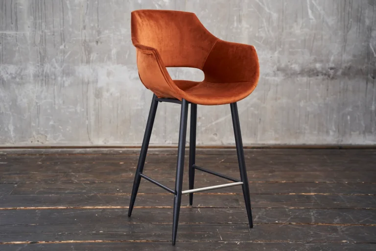 KAWOLA Taburete de bar ZAJA Altura del asiento: 76 cm Terciopelo color coñac