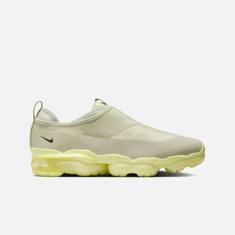 nike air vapormax moc roam dz7273