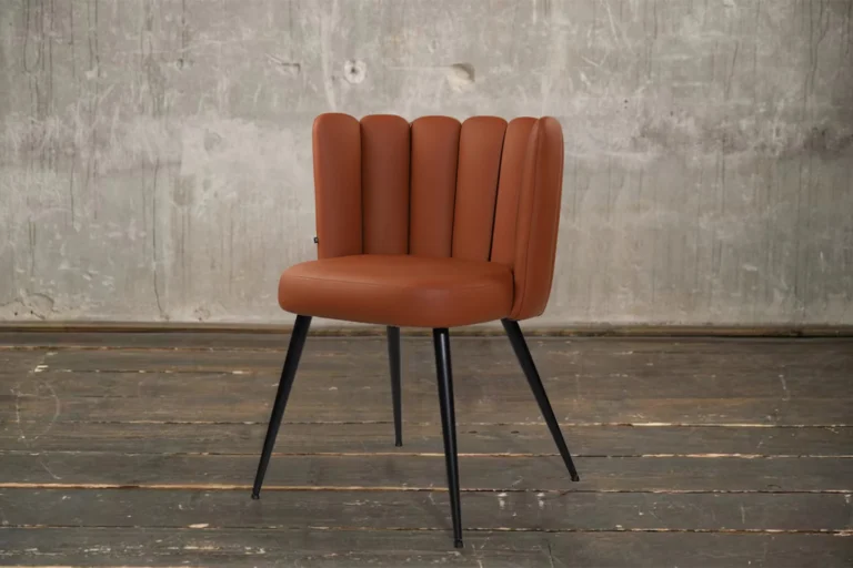 Silla KAWOLA JADA, silla de comedor de piel sintética color coñac