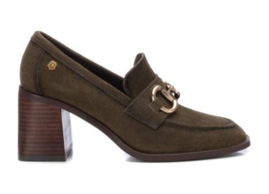 Zapatillas Carmela para mujer. 16113802-KAKI Mocasines de serraje 161138 kaki (37), 5 a 8cm, Ninguno, Casual, Verde, Clásico