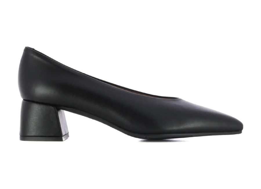 Camila’s Zapatos de Salón MANE
