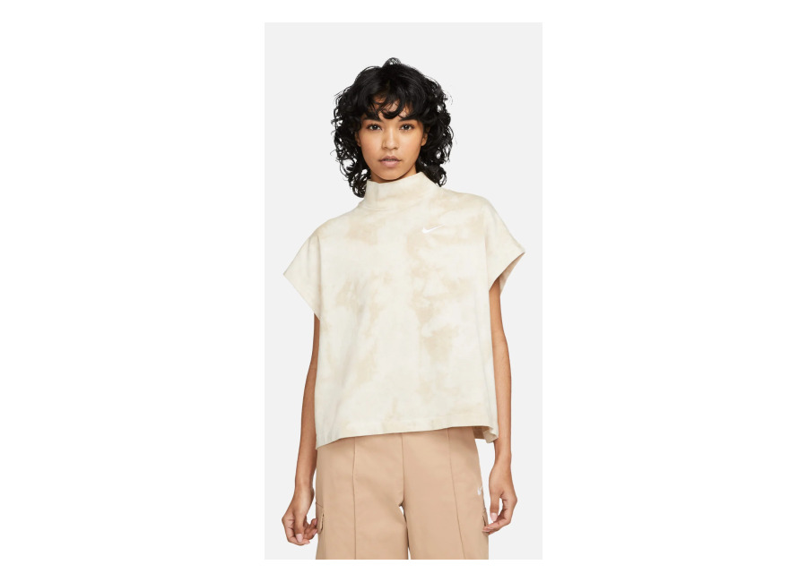 Nike Sportswear Essential Tee