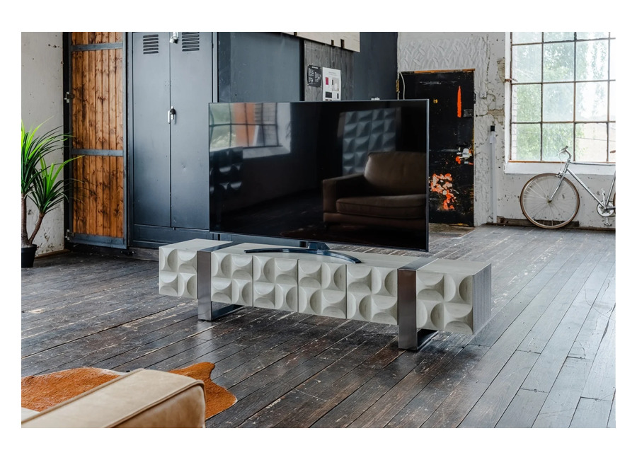 Kawola Mueble bajo para TV MARGO KAWOLA, 4 puertas, chapado en olmo, pie gris, acero inoxidable cepillado