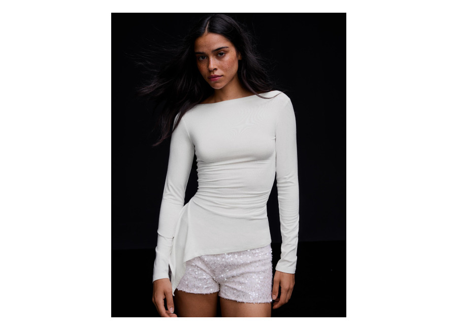 Camiseta Manga Larga Asimétrica Fruncido Blanco roto