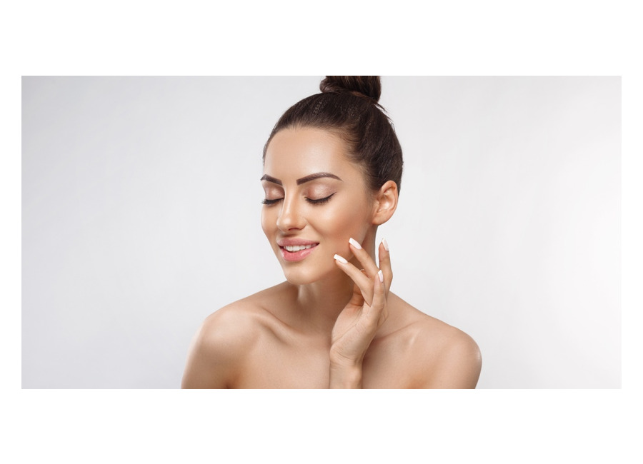 QyBe Estudio de Belleza Estiramiento de la piel por radi