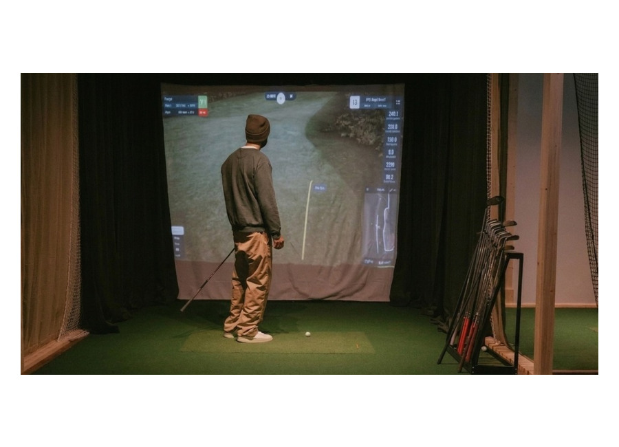 Smyle Golf Alquiler de 1 o 2 horas de cancha privada hasta 6 jugadore