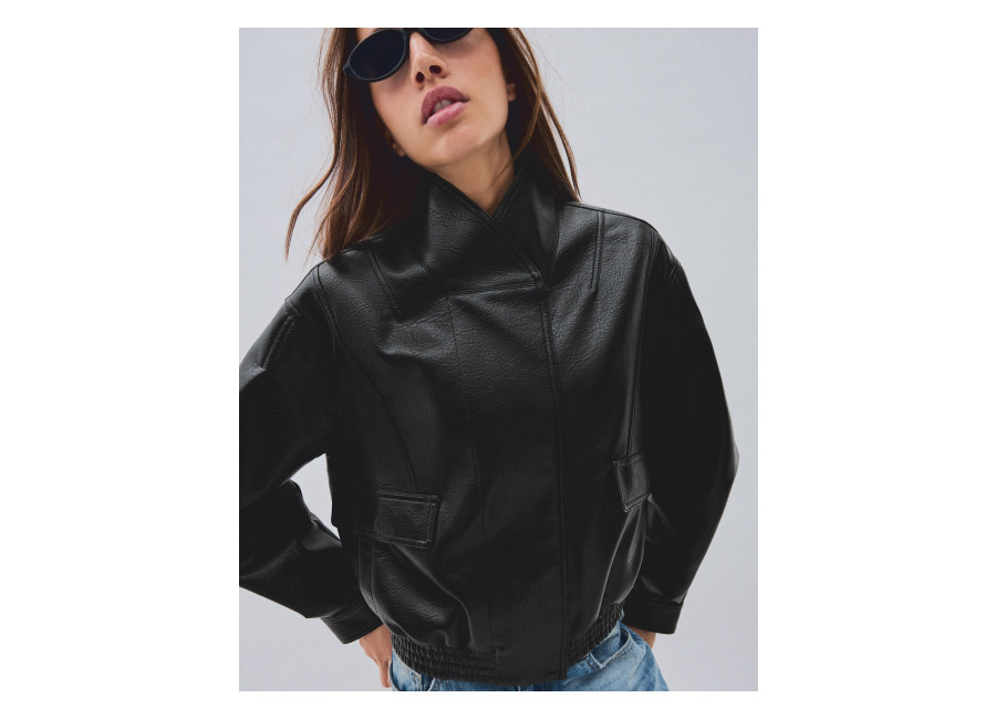 Cazadora Oversize Efecto Piel Cuello Cruzado Negro