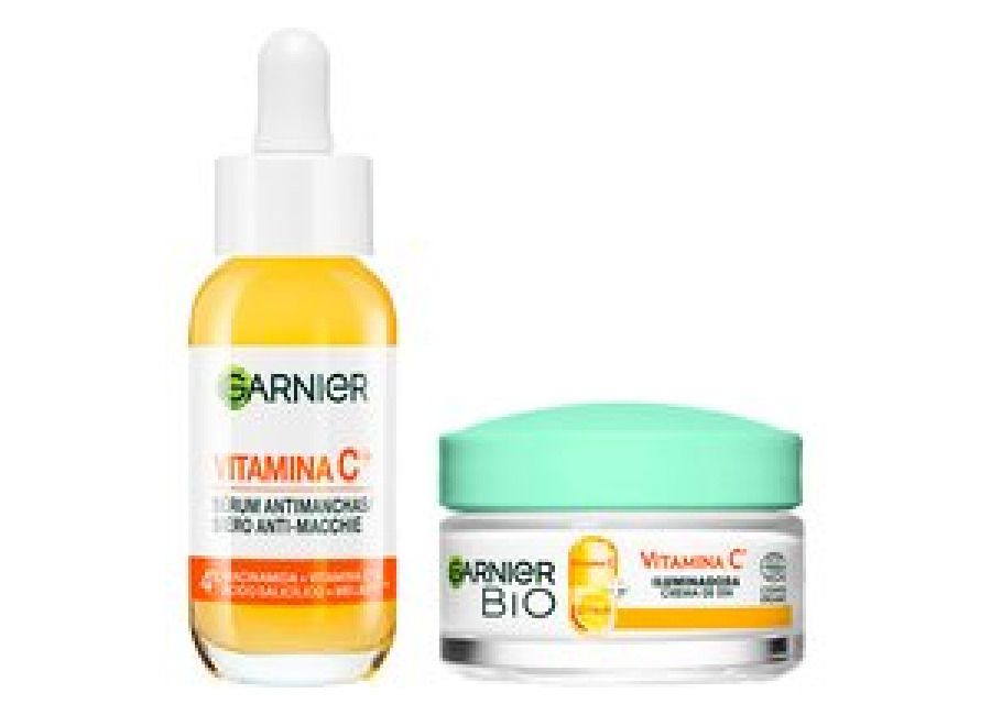 GARNIER | PACK Sérum Anti Manchas con Vitamina C, Niacinamida y Ácido salicílico. Reduce un 43% la intensidad de las manchas oscuras 30ml + Crema de Día Iluminadora con Vitamina C, Nutre, Corrige líneas y Potencia la luminosidad día tras día 50ml