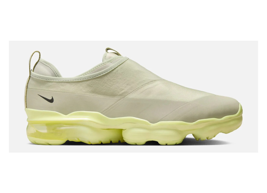 nike air vapormax moc roam dz7273