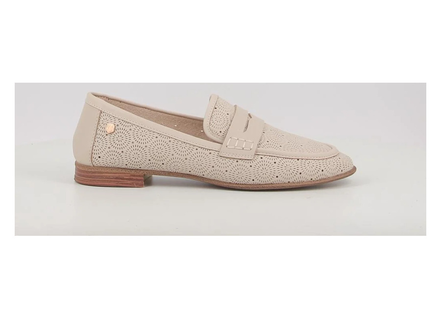 Mocasines CARMELA 16217001 crema